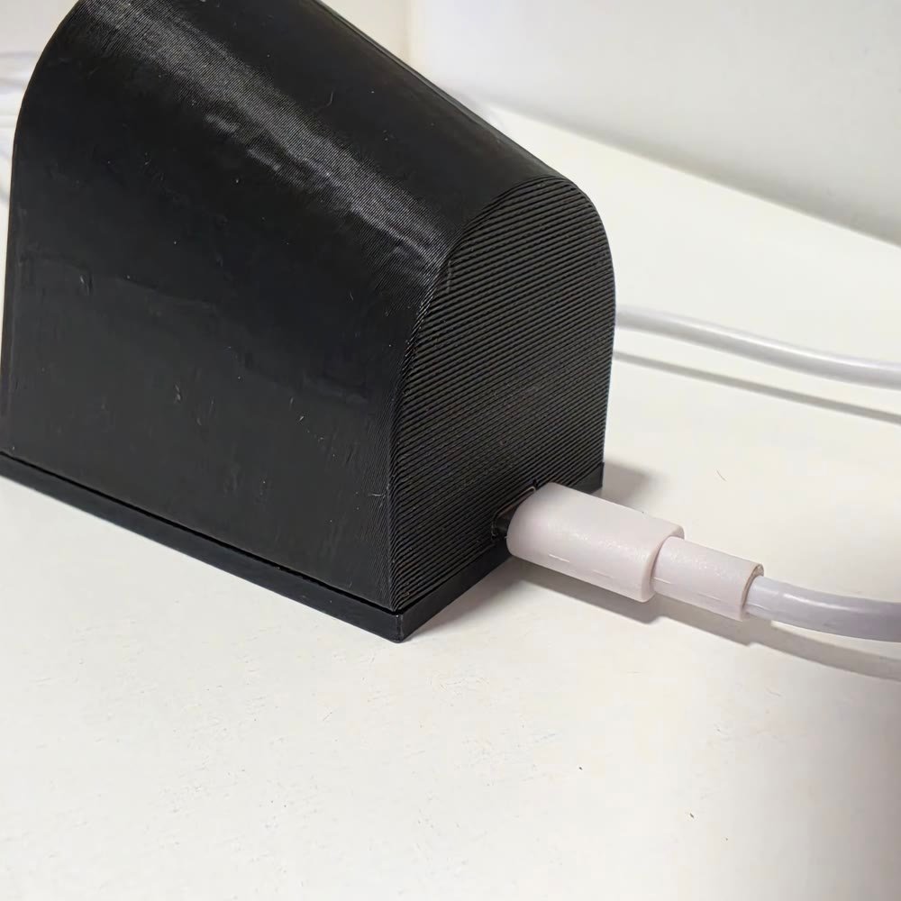 Back of the BBBRadar showing its USB power connection